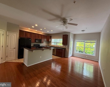 10292 Chestnut Park Lane - Photo Thumbnail 7