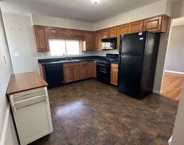 5118 Avoca Avenue - Photo Thumbnail 6