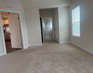 10010 Ruffian Way - Photo Thumbnail 28