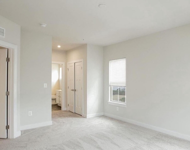 10010 Ruffian Way - Photo Thumbnail 22