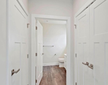 10010 Ruffian Way - Photo Thumbnail 25