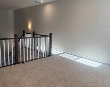 10010 Ruffian Way - Photo Thumbnail 31