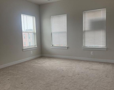 10010 Ruffian Way - Photo Thumbnail 29