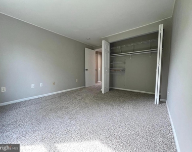 1679 Colonial Way - Photo Thumbnail 15