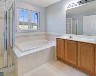 3730 Singleton Terrace - Photo Thumbnail 5