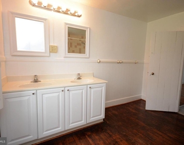 12108 Auburn Road - Photo Thumbnail 22