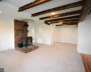 12108 Auburn Road - Photo Thumbnail 4