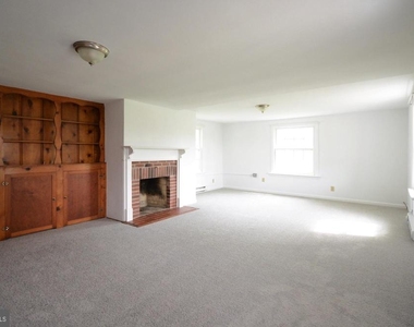 12108 Auburn Road - Photo Thumbnail 8