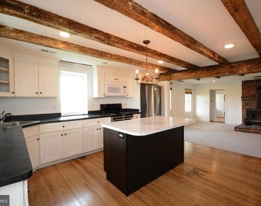 12108 Auburn Road - Photo Thumbnail 3
