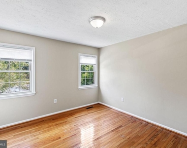 2324 Kent Court - Photo Thumbnail 18