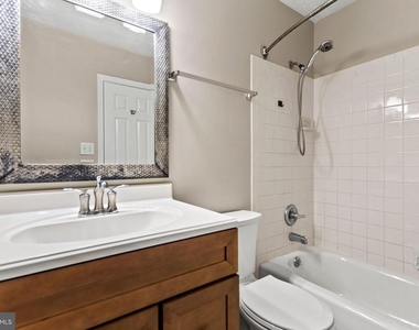 2324 Kent Court - Photo Thumbnail 20