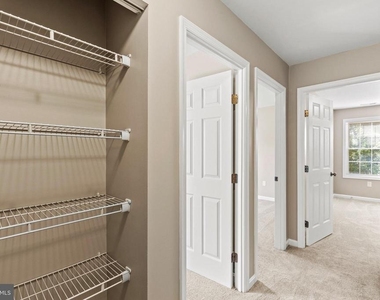4503 Ruston Place - Photo Thumbnail 11
