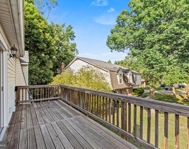 4503 Ruston Place - Photo Thumbnail 10