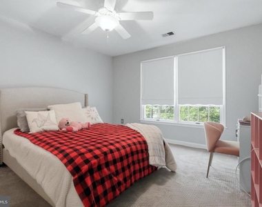 900 Hickory Circle - Photo Thumbnail 34
