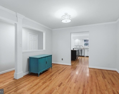 900 Hickory Circle - Photo Thumbnail 11
