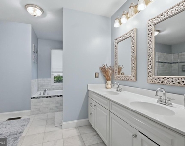 900 Hickory Circle - Photo Thumbnail 19
