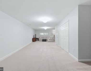 900 Hickory Circle - Photo Thumbnail 27