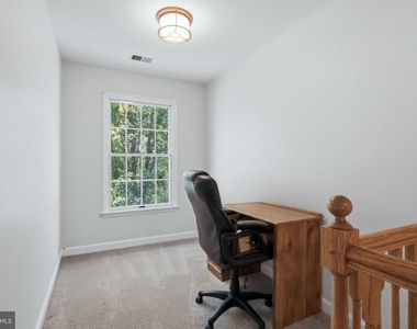 900 Hickory Circle - Photo Thumbnail 37