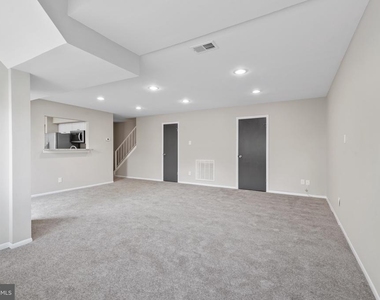 8018 Valley Manor Road - Photo Thumbnail 21
