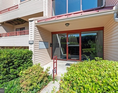 8018 Valley Manor Road - Photo Thumbnail 3