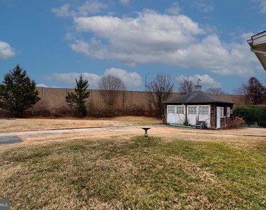 1727 Magnolia Avenue - Photo Thumbnail 24