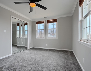 1727 Magnolia Avenue - Photo Thumbnail 6