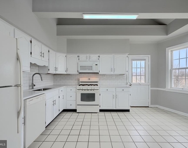 1727 Magnolia Avenue - Photo Thumbnail 15