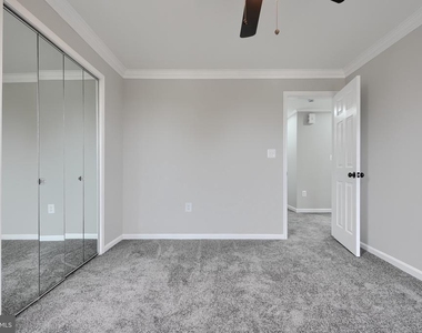 1727 Magnolia Avenue - Photo Thumbnail 3