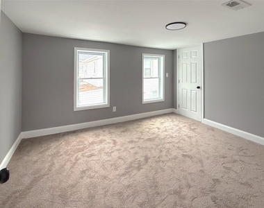 3703 6th Street - Photo Thumbnail 6