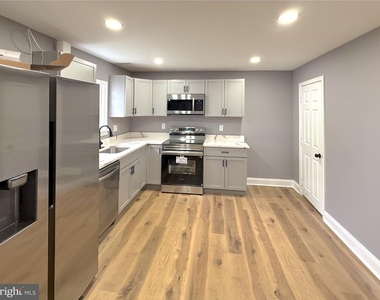 3703 6th Street - Photo Thumbnail 1