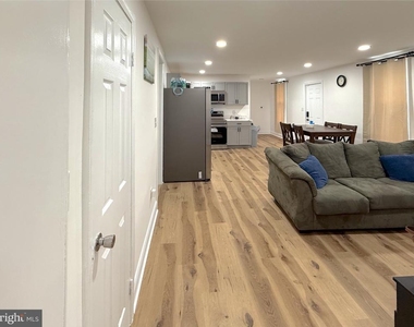 3703 6th Street - Photo Thumbnail 2
