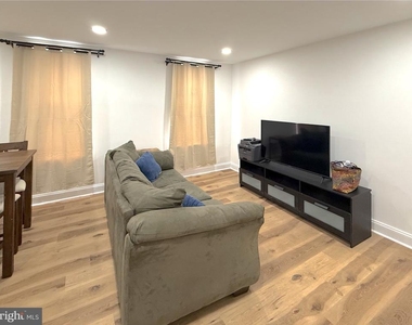 3703 6th Street - Photo Thumbnail 4