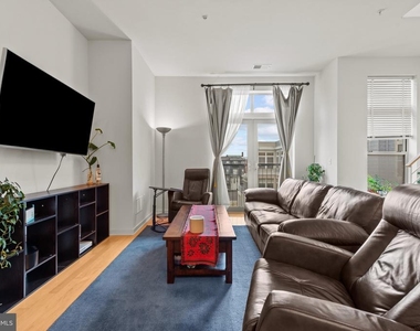 1209 N Charles Street - Photo Thumbnail 12