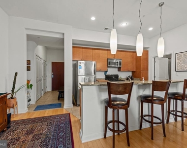 1209 N Charles Street - Photo Thumbnail 15