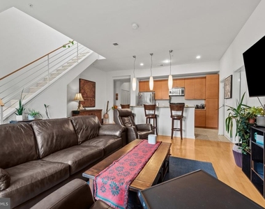 1209 N Charles Street - Photo Thumbnail 10