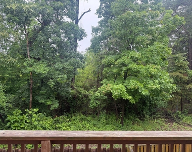 2202 Commissary Circle - Photo Thumbnail 29