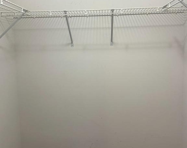 2202 Commissary Circle - Photo Thumbnail 20
