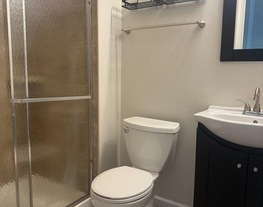 2202 Commissary Circle - Photo Thumbnail 24