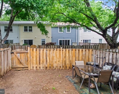 1754 Castleford Square - Photo Thumbnail 15