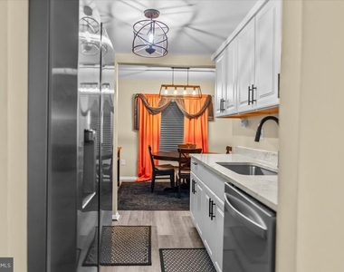 1754 Castleford Square - Photo Thumbnail 5