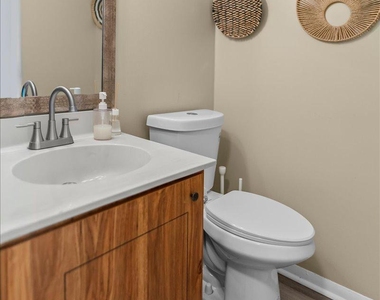1754 Castleford Square - Photo Thumbnail 7