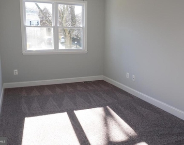 295 Overleaf Court - Photo Thumbnail 9