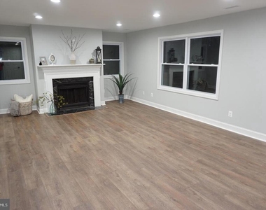 295 Overleaf Court - Photo Thumbnail 4
