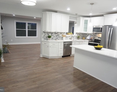 295 Overleaf Court - Photo Thumbnail 3