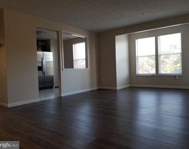 696 Winding Stream Way - Photo Thumbnail 5