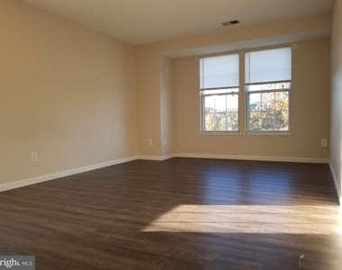 696 Winding Stream Way - Photo Thumbnail 13
