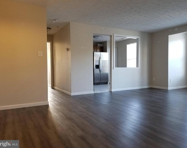 696 Winding Stream Way - Photo Thumbnail 4