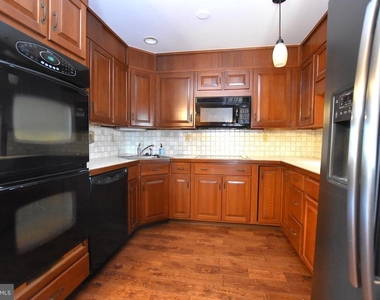 53 O'daniel Avenue - Photo Thumbnail 4