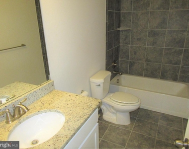 220 Jenny Drive - Photo Thumbnail 12