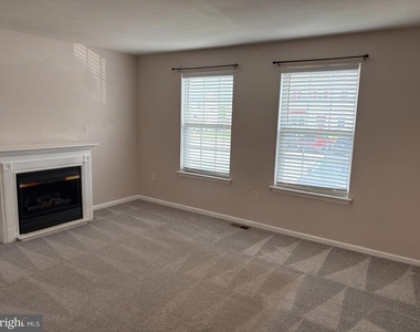 384 Braddock Road - Photo Thumbnail 2